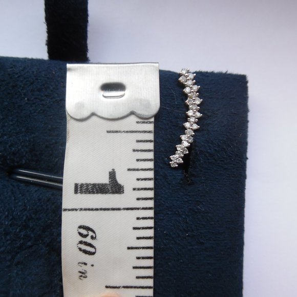 NEW Macy's Wrapped Love Diamonds Whit Gold Crawlers Stud Casual Earrings - Picture 4 of 11